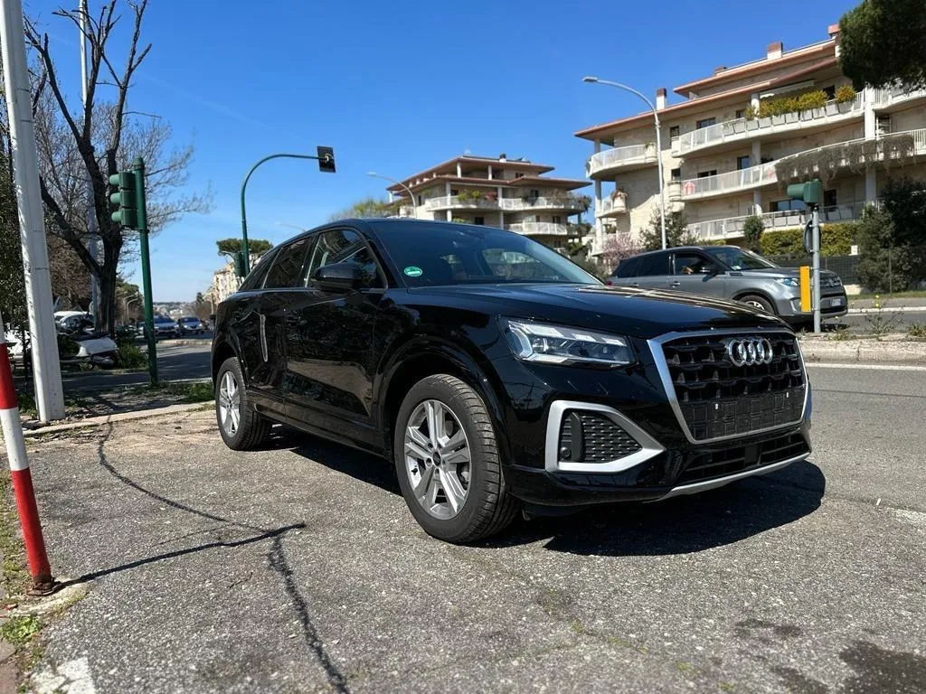 AUDI Q2 35 TFSI S tronic Admired Image 1