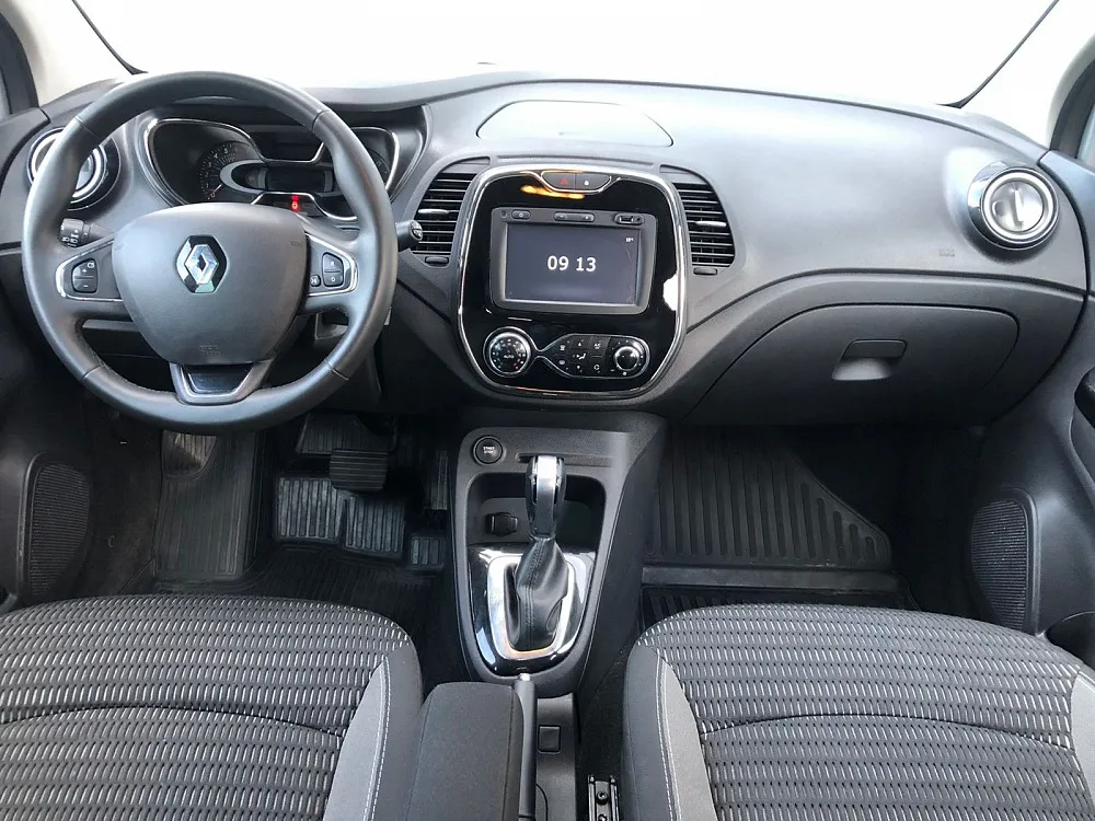 Renault Captur Image 1